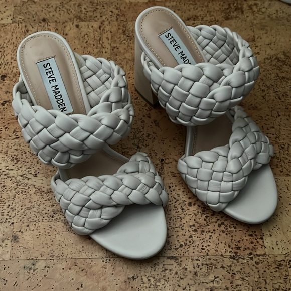 Steve Madden Twisted Block Sandal Heels - Picture 5 of 5